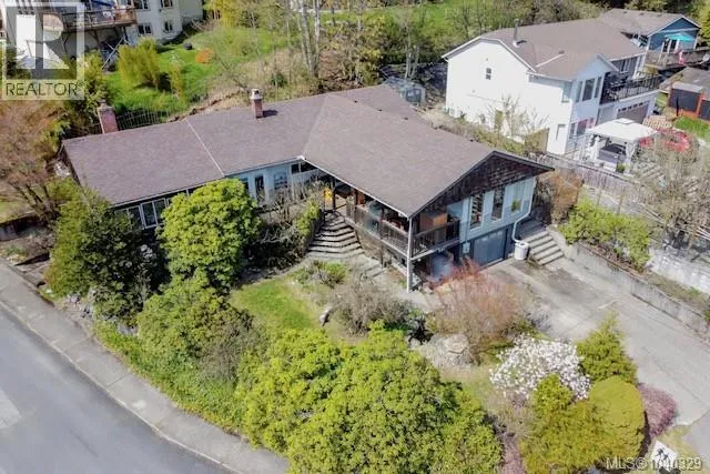 139 North Shore Rd, Lake Cowichan, British Columbia V0R2G0