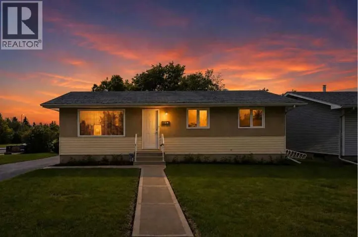 2 Mitchell Avenue, Red Deer, Alberta T4N0L1