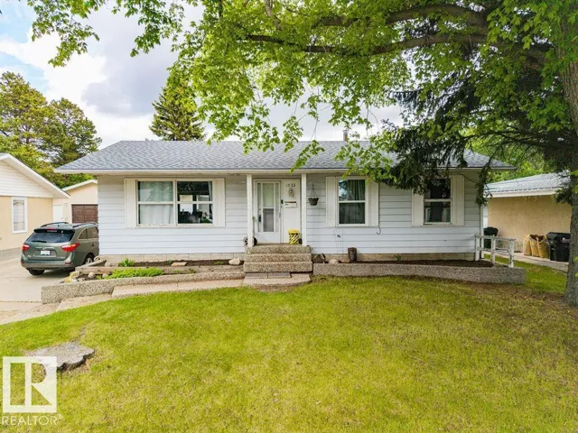 1033 Strathcona DR, Sherwood Park, Alberta T8A1A5