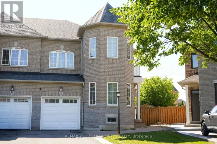 15 BELLEFONTAINE COURT, Vaughan (Maple), Ontario L6A4A7