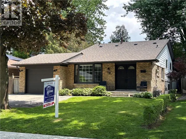 39 FORESTGATE Drive, Hamilton, Ontario L9C6A4