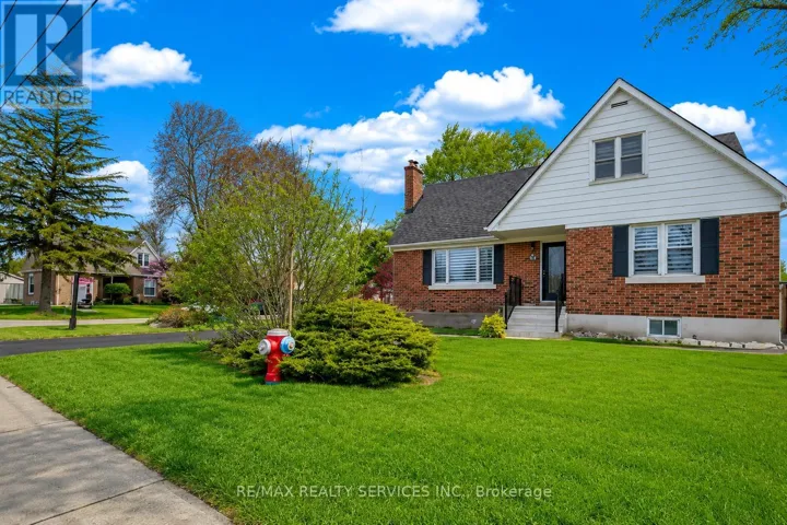 21 GREGORY STREET, Brampton (Downtown Brampton), Ontario L6Y1G2