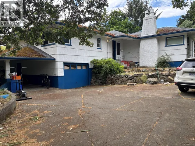 342 Foul Bay Rd, Victoria, British Columbia V8S4G7