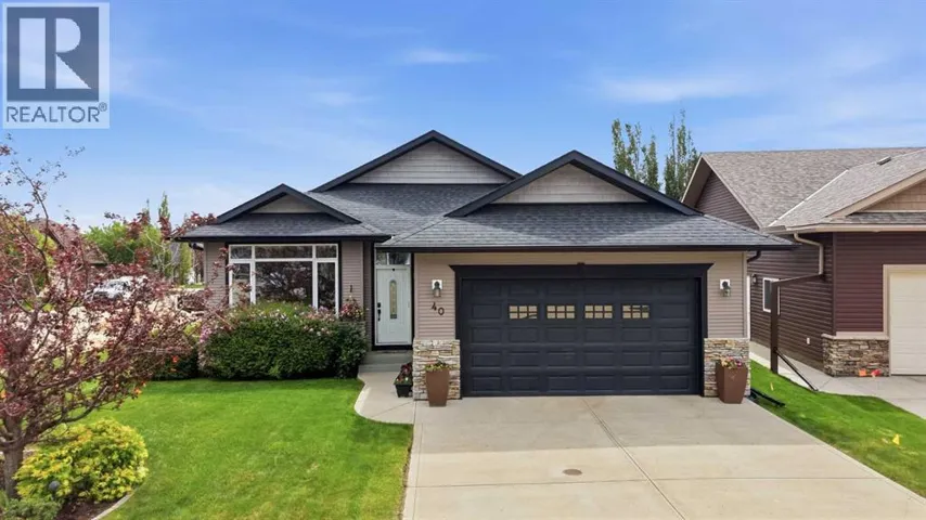 40 Emily Crescent, Lacombe, Alberta T4L0A5