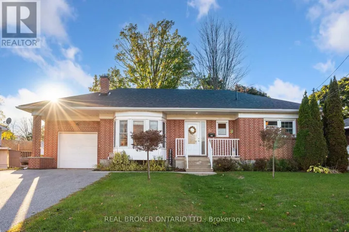 12 FLORENCE STREET, Smiths Falls, Ontario K7A4A3