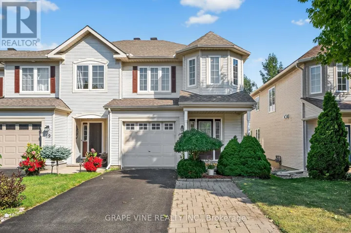 21 FIELDBERRY PRIVATE, Ottawa, Ontario K2J5E8