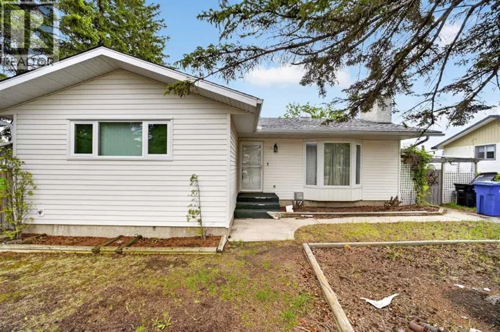 1329 Idaho Street, Carstairs, Alberta T0M0N0
