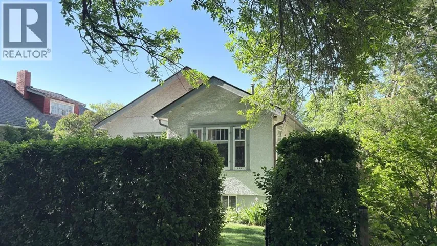 206 11 Avenue NE, Calgary, Alberta T2E0Y8