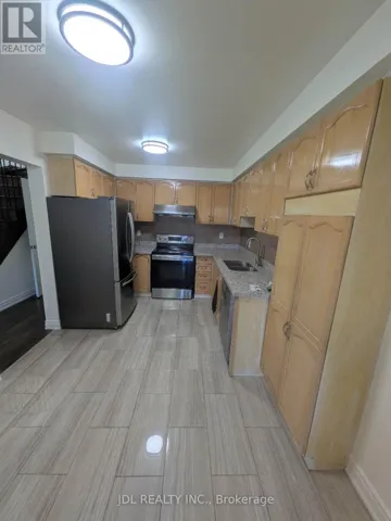 5030 HEATHERLEIGH AVENUE, Mississauga (East Credit), Ontario L5V1N1