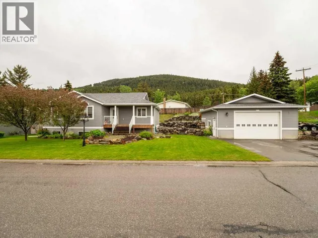 11602 19 Avenue, Blairmore, Alberta T0K0E0