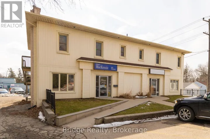 208 HURON STREET, Woodstock (Woodstock - North), Ontario N4S7A1