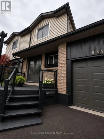 MAIN - 932 ELGIN STREET, Newmarket (Huron Heights-Leslie Valley), Ontario L3Y3C1