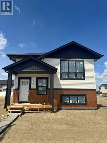 19 Ian Way, Sylvan Lake, Alberta T4S0W5