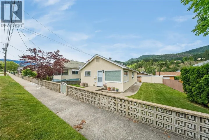 1817 Fourth Avenue, Trail, British Columbia V1R1T2