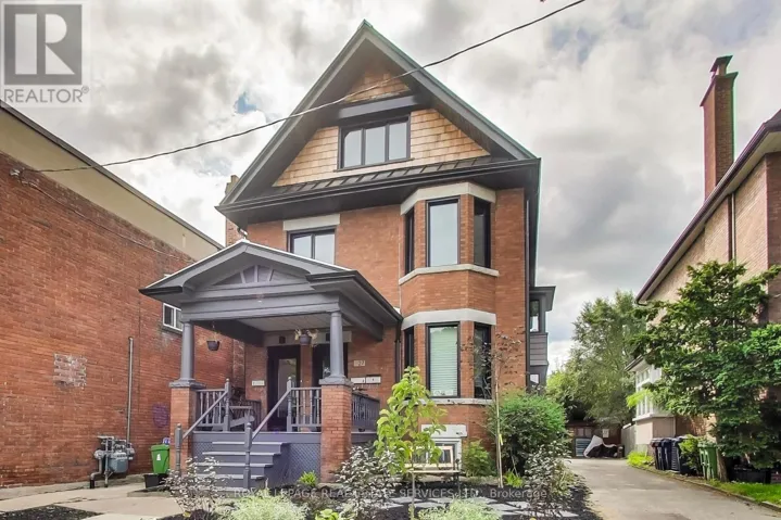 UPPER UNIT - 2ND/3RD - 27 ST JOHNS ROAD, Toronto (Junction Area), Ontario M6P1T7