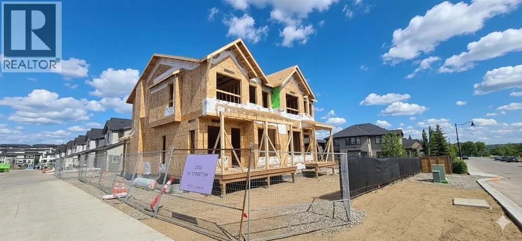 2242 81st Street SW, Calgary, Alberta T3H6M4