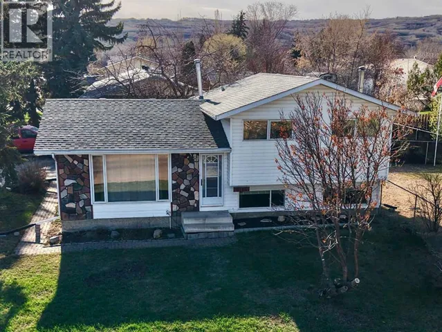 9714 77 Avenue, Peace River, Alberta T8S1C9