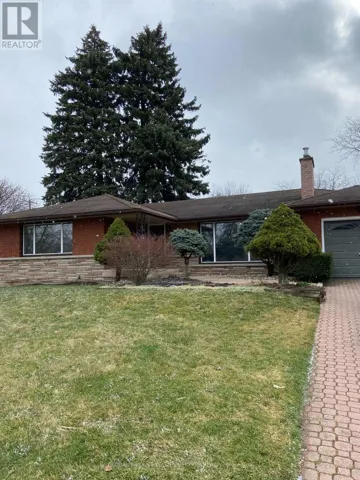123 SENECA DRIVE, Hamilton (Ancaster), Ontario L9G3B7