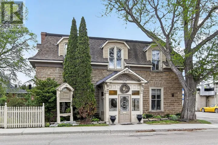 233 BRIDGE STREET, Carleton Place, Ontario K7C3H2