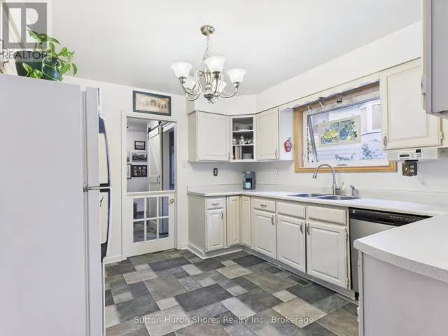 780
