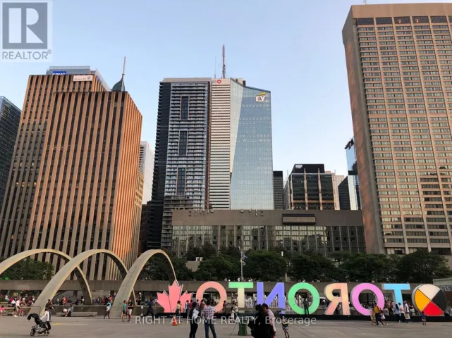 2716 - 70 TEMPERANCE STREET, Toronto (Bay Street Corridor), Ontario M5H0B1