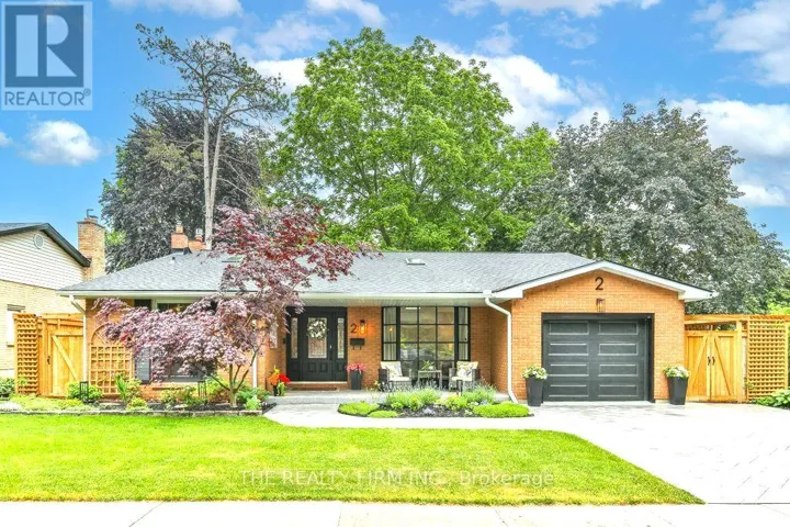 2 OAKWOOD DRIVE, London South (South B), Ontario N6K2V4