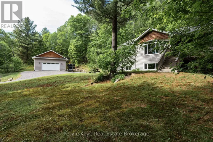 595 CLEARWATER LAKE ROAD, Huntsville (Stephenson), Ontario P0B1L0