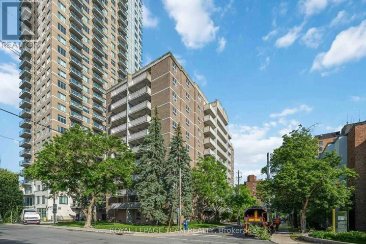 203 - 110 FORWARD AVENUE, Ottawa, Ontario K1Y4S9