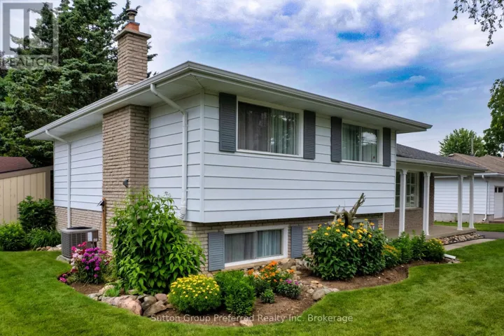 527 FAIR STREET, Woodstock (Woodstock - North), Ontario N4S5T9