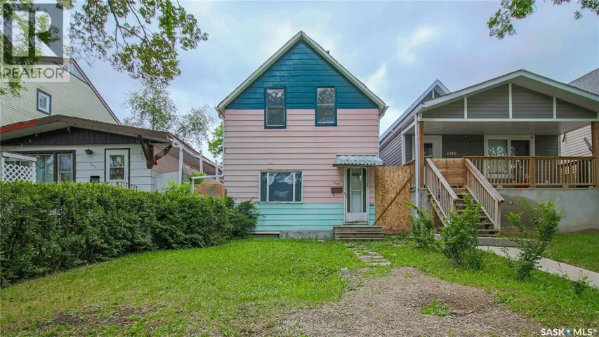 1343 Rae STREET, Regina, Saskatchewan S4T2C4