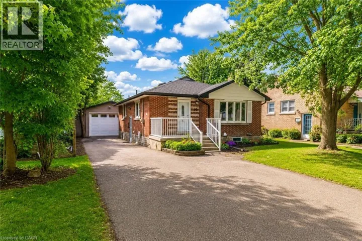 90 ARLINGTON Boulevard, Kitchener, Ontario N2A2G9