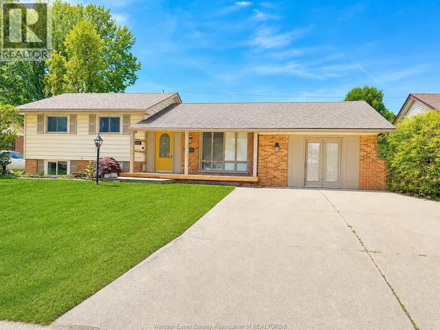 3515 GLENWOOD AVENUE, Windsor, Ontario N9E2Y6