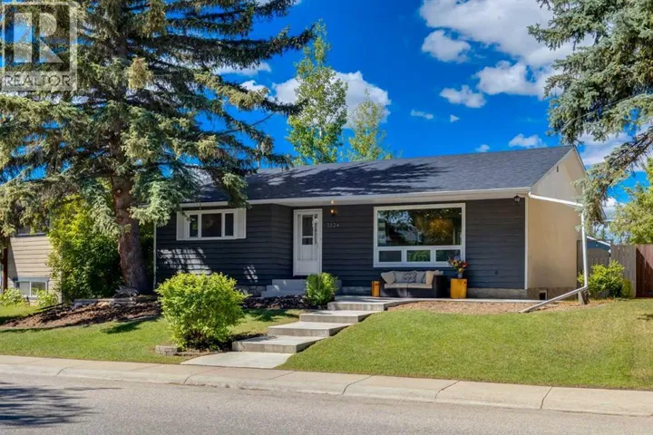 1324 Lake Sylvan Drive SE, Calgary, Alberta T2J3C8