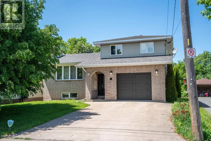 61 Knox AVE, Sault Ste. Marie, Ontario P6B3X8