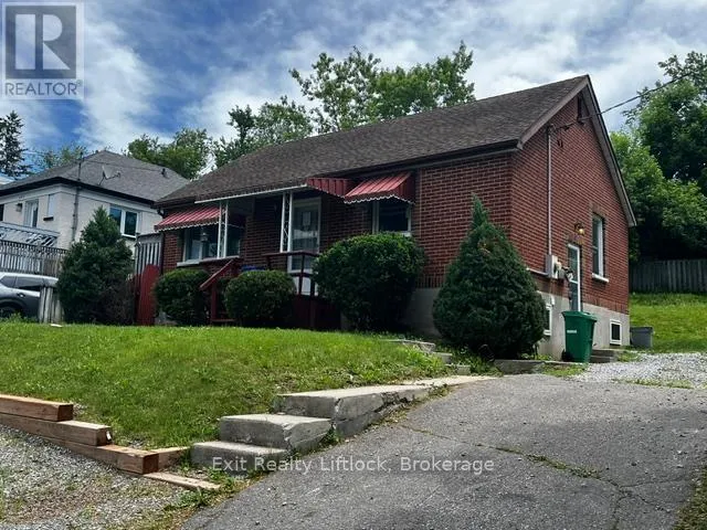 303 CADDY STREET, Peterborough (Ashburnham Ward 4), Ontario K9H1M2