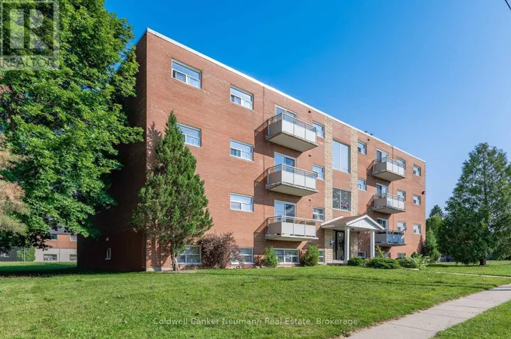 10 GLENBROOK DRIVE, Guelph (Victoria North), Ontario N1E1A9