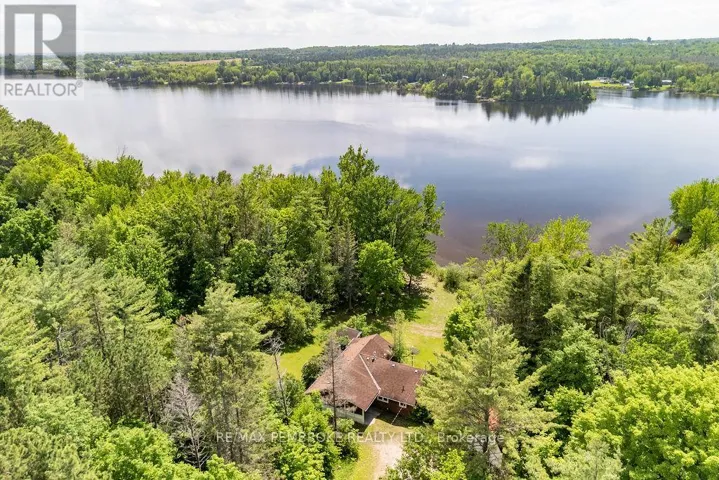 126 HILLTOP DRIVE, Whitewater Region, Ontario K0J2L0