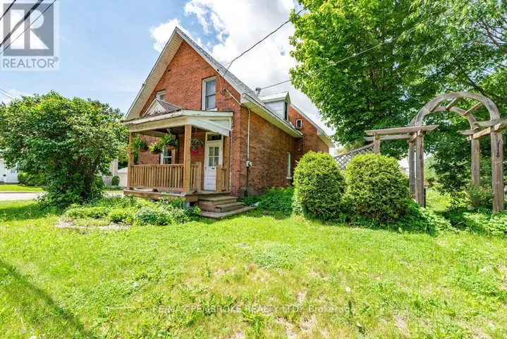558 MACKAY STREET, Pembroke, Ontario K8A1E6