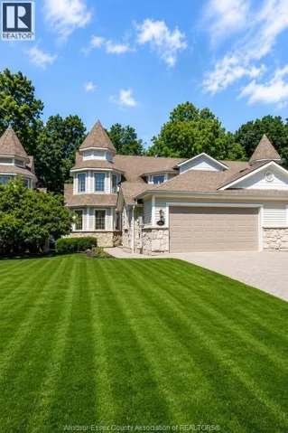 208 CRYSTAL BAY DRIVE, Amherstburg, Ontario N9V4A6