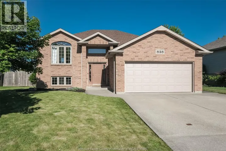 838 SOUTHWOOD DRIVE, Lakeshore, Ontario N8L1G1