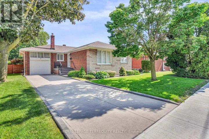 3 AVERY AVENUE, Toronto (Markland Wood), Ontario M9C1K1