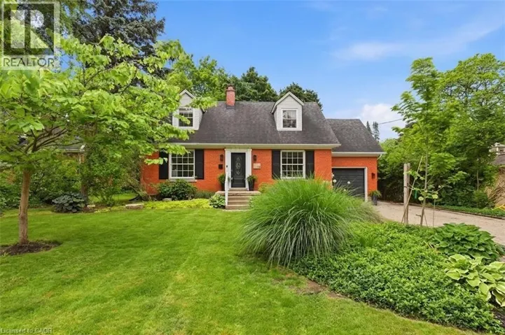 115 ROSLIN Avenue S, Waterloo, Ontario N2L2H3