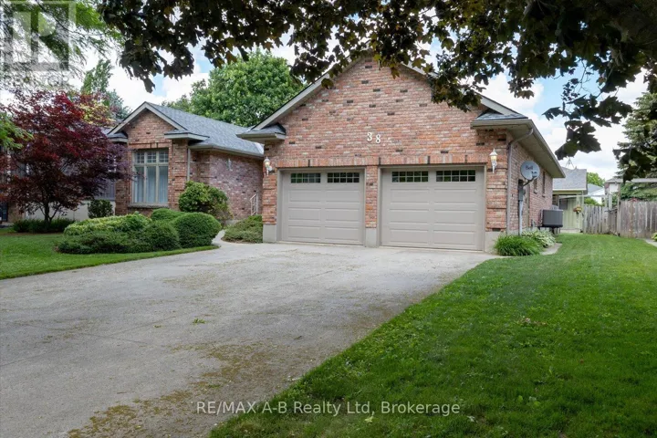 38 MURRAY HILL ROAD, Stratford, Ontario N5A7J8