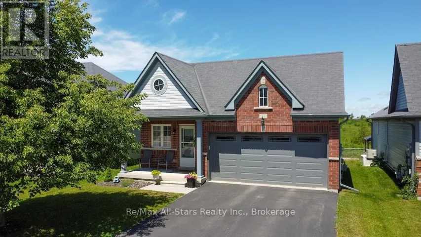 72 COOK STREET, Kawartha Lakes (Lindsay), Ontario K9V0C7