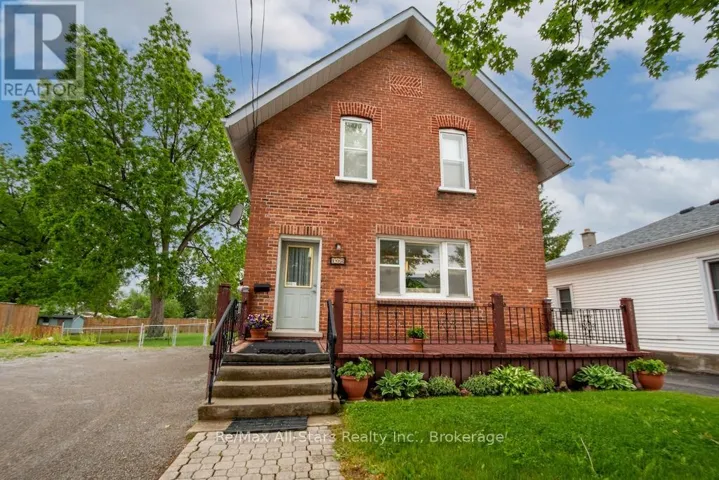 102 QUEEN STREET, Kawartha Lakes (Lindsay), Ontario K9V1G6