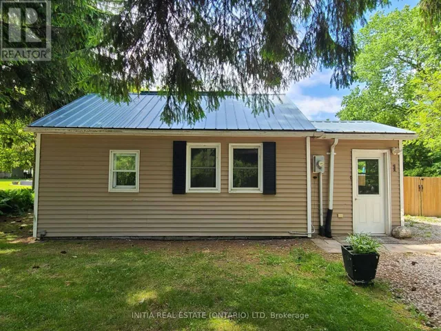 1 DUNDAS STREET, Newbury, Ontario N0L1Z0