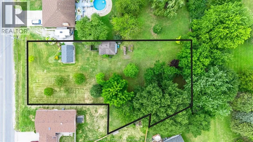 V/L Bouffard, LaSalle, Ontario N9J1H2