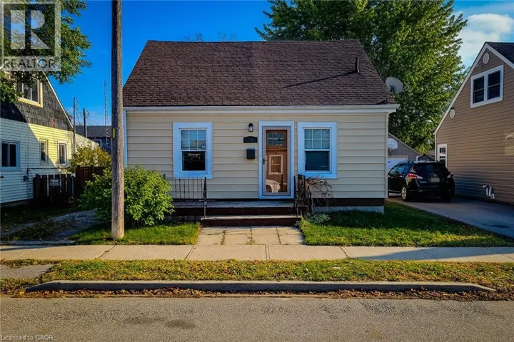 54 EIGHTH Avenue, Brantford, Ontario N3S1C3
