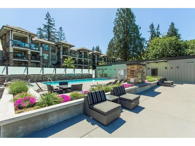 111 15145 36 AVENUE, Surrey, British Columbia V3Z4R3