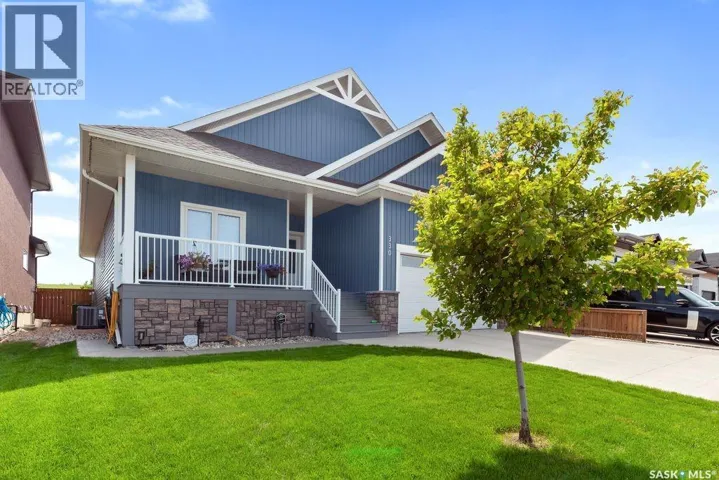 330 Burgess CRESCENT, Saskatoon, Saskatchewan None